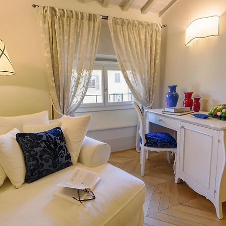 Palazzo Della Stufa Residenza D'Epoca Bed & Breakfast Florence Exterior photo