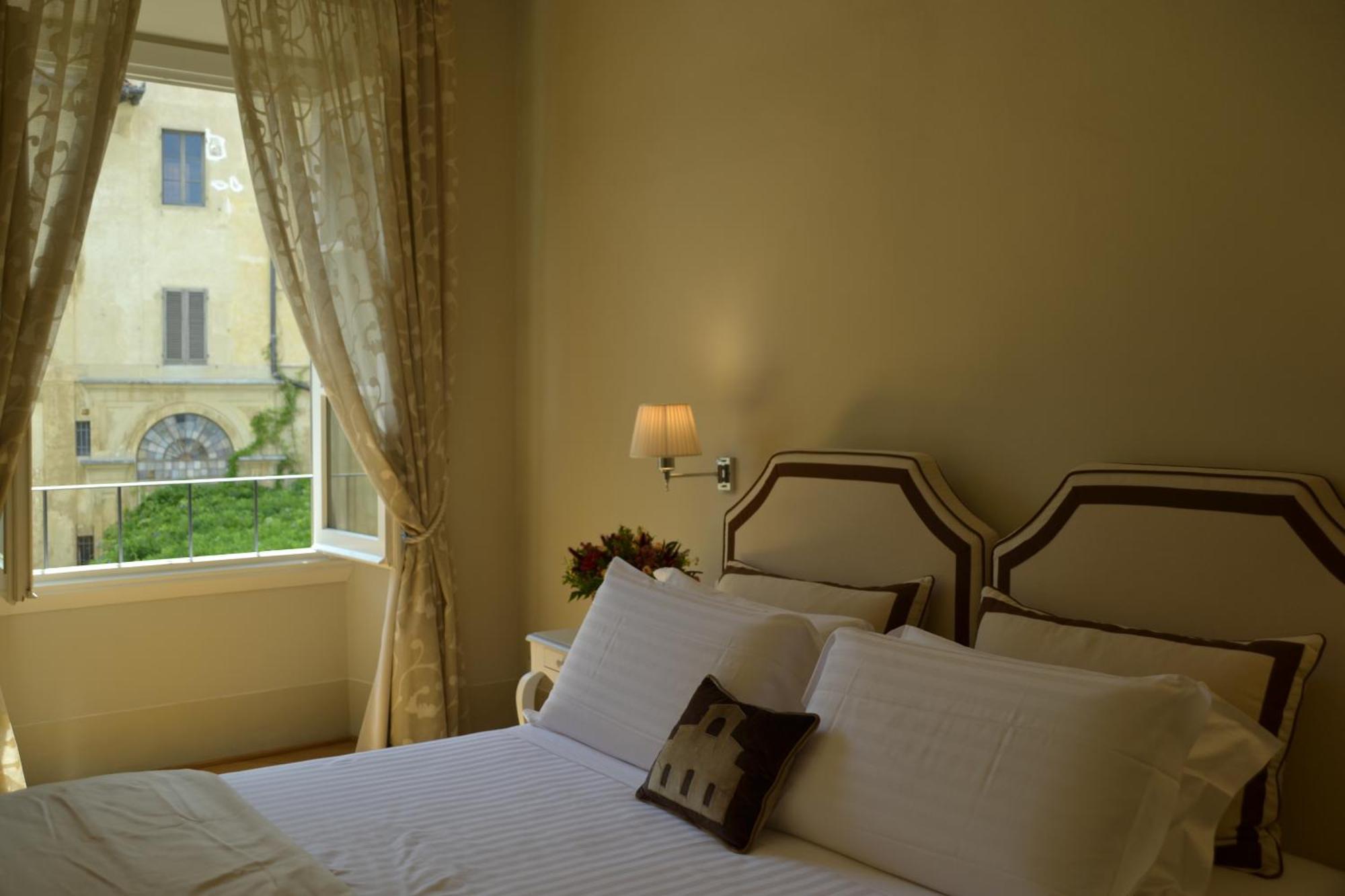 Palazzo Della Stufa Residenza D'Epoca Bed & Breakfast Florence Exterior photo